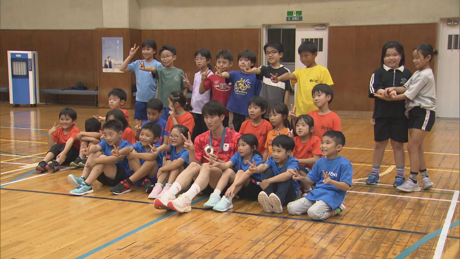 パリ五輪 近代五種「銀」　佐藤大宗選手（青森市出身）が小学生と交流